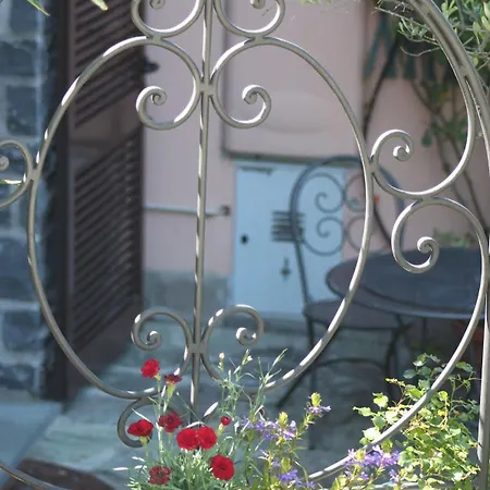 Balcone Fiorito * Menaggio