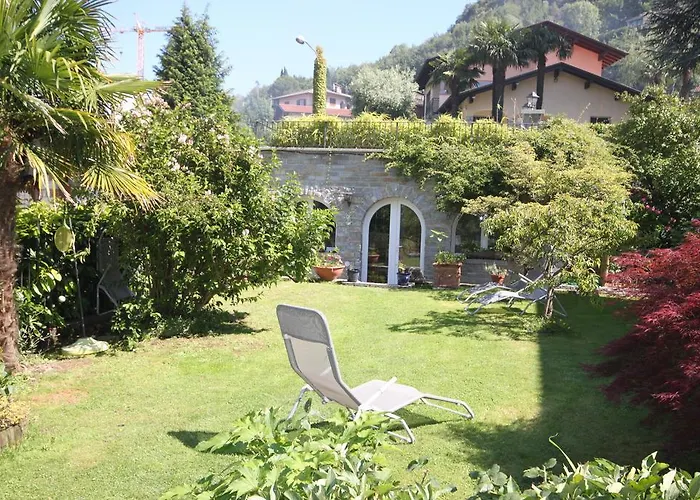 Balcone Fiorito 3* Menaggio