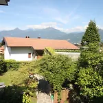 Balcone Fiorito Couette-café Menaggio