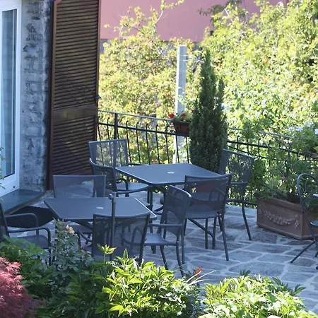 Balcone Fiorito Bed and breakfast 3*